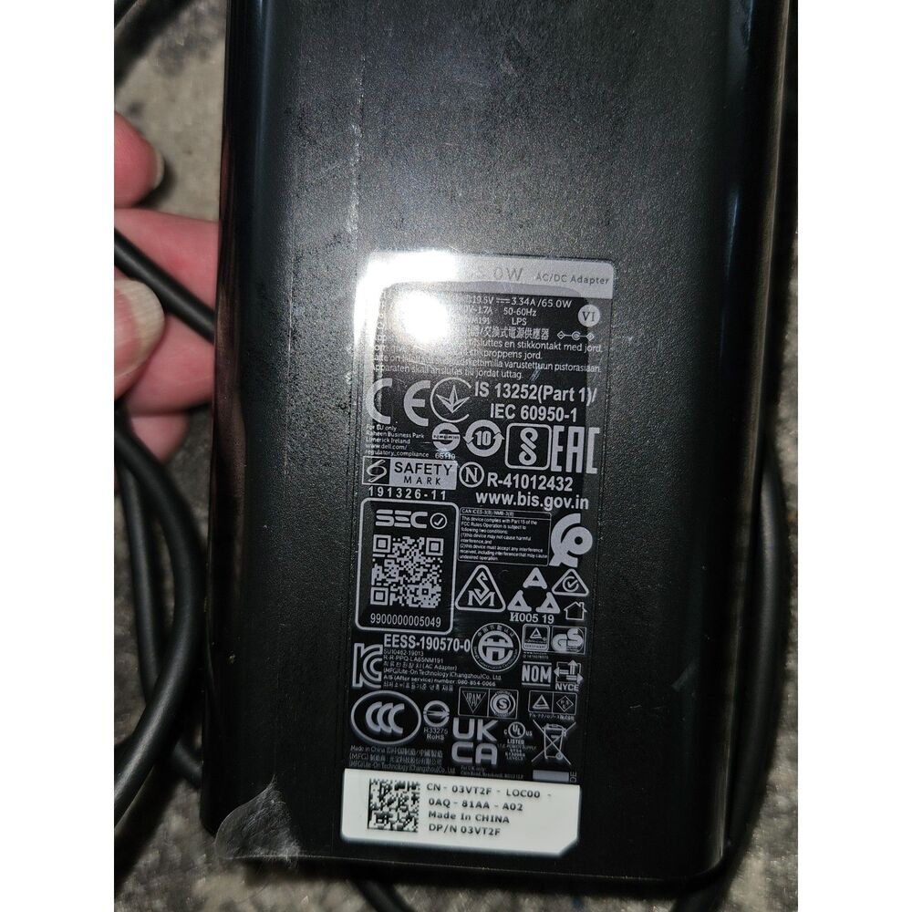 DELL AC/DC Power Adapter 65W 100-240V 19.5V model CN-03VT2F Barrel Connector